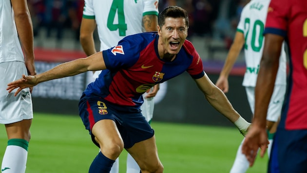 Robert Lewandowksi erzielte Barcelonas 6500. Liga-Tor. (Bild: AP ( via APA) Austria Presse Agentur/ASSOCIATED PRESS)