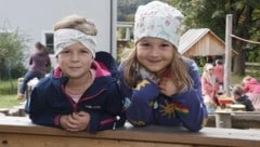 Neomi und Mathea sind gerne im Kindergarten – wie fast 80 weitere Unter-Sechsjährige. (Bild: Tschepp Markus)