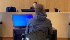Der Angeklagte fasste seine erste Vorstrafe aus.