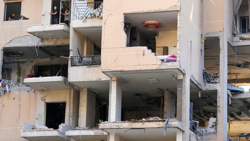 The damaged house (Bild: AP/Hassan Ammar)