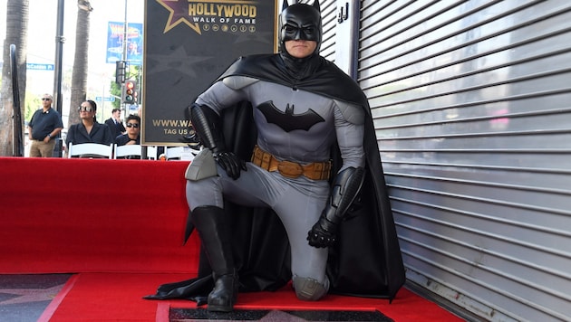 On Thursday, Batman became the first superhero to receive his star on the Hollywood Walk of Fame. (Bild: APA/AFP/VALERIE MACON)