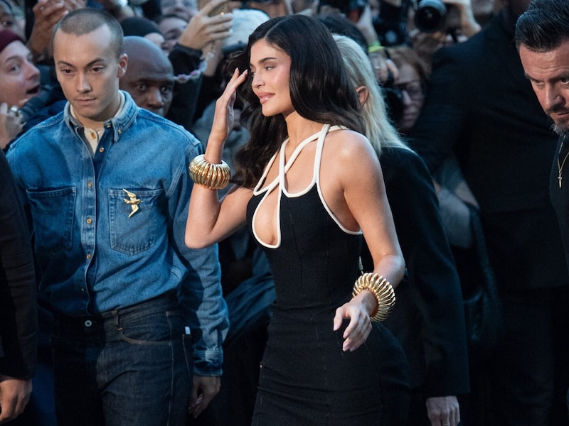 Kylie Jenner sorgt für Aufsehen ... (Bild: www.viennareport.at/Phoby Nasser Berzane/ABACAPRESS.COM)