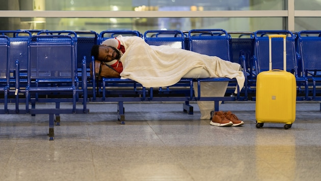 Delays at the airport are not uncommon. However, only in the rarest of cases can air traffic control be held responsible. (Bild: stock.adobe.com/DimaBerlin - stock.adobe.com)