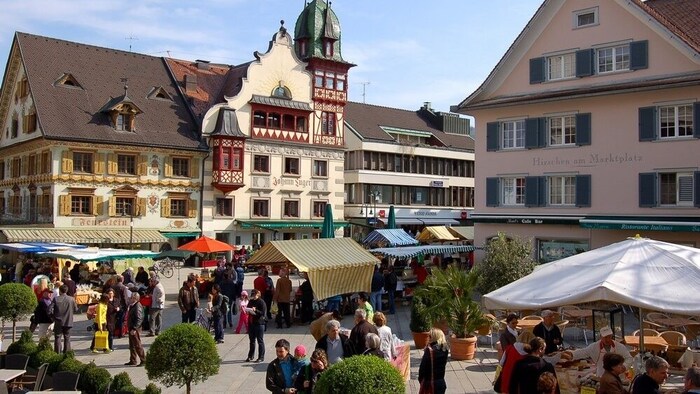 Am Samstag gehört es in Dornbirn quasi zur Bürgerpflicht, den Wochenmarkt im Zentrum zu ...