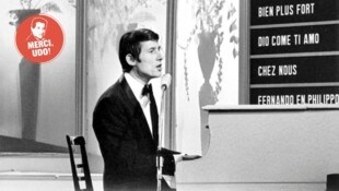 Udo Jürgens bei seinem Song Contest-Auftritt 1966 mit „Merci, Chérie“. Nach zwei „Niederlagen“ in den Jahren zuvor wollte er eigentlich nicht in Luxemburg antreten. (Bild: ORF)