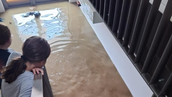 Die Flut im Wohnhaus.