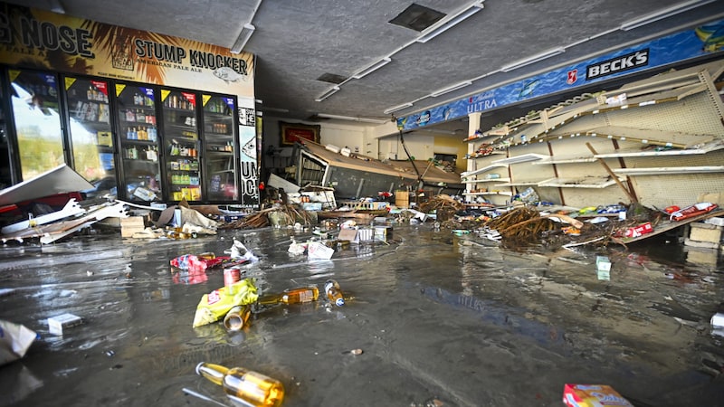 Numerous stores have been completely devastated. (Bild: AFP/Miguel J. Rodriguez Carrillo)