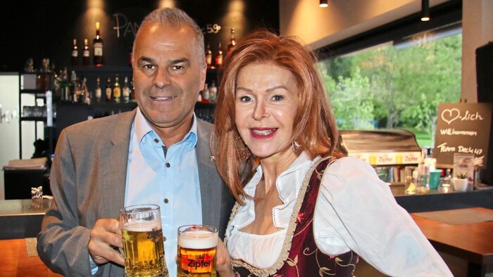 Wine specialist Dietmar Meraner & ARTfair Innsbruck founder Johanna Penz.