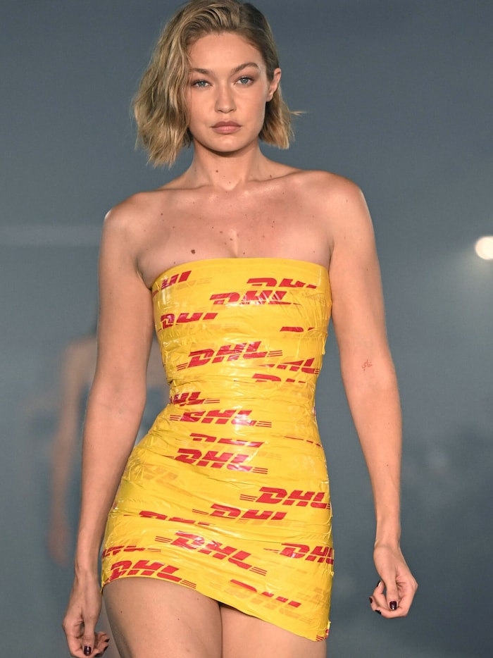 Was the top model actually wrapped in this look?