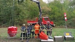 Spezialkräfte der Feuerwehr präsentieren bei Waldtagen die spezielle Ausrüstung zur Bekämpfung von Wald- und Flurbränden. (Bild: Günter Prünner)