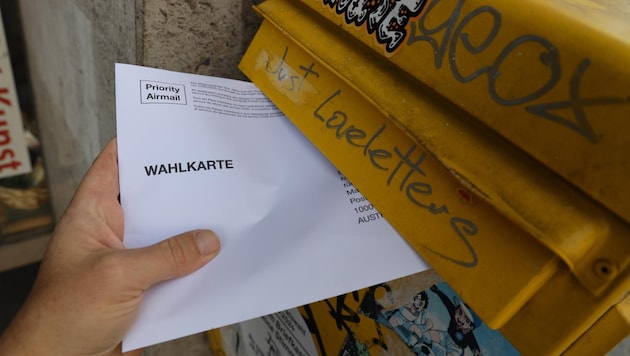 The number of absentee ballots in the National Council elections is higher than ever before, which also increases the problems. (Bild: Karl Schöndorfer)