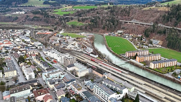 Despite the improvements, the station area remains the focus of the city. (Bild: Scharinger Daniel/Pressefoto Scharinger © Daniel Scharinger)