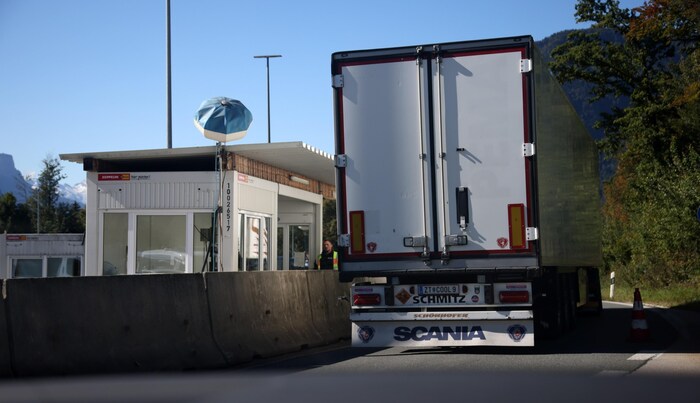 Neben den fixen Kontrollen setzen die deutschen Behörden auf Schleierfahnder und Überprüfungen einige Kilometer hinter der Grenze.