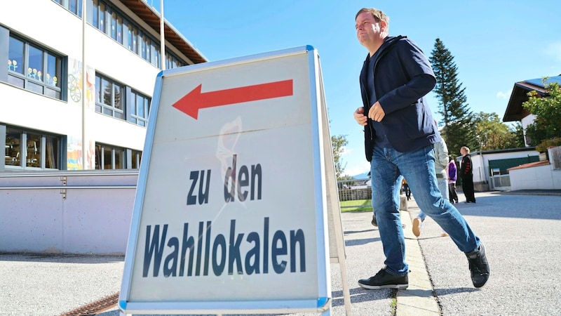 Die FPÖ von Markus Abwerzger liegt auf dem zweiten Platz. (Bild: Birbaumer Christof)