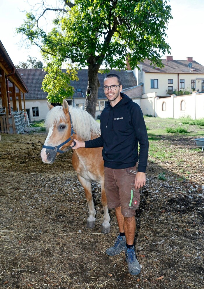 Andreas Maurer betreibt den Bio-Bauernhof mit seinen Eltern.