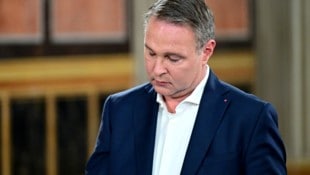 Die Salzburger SPÖ zählt ihren Bundesparteichef Andreas Babler bereits an.  (Bild: APA/ROLAND SCHLAGER)