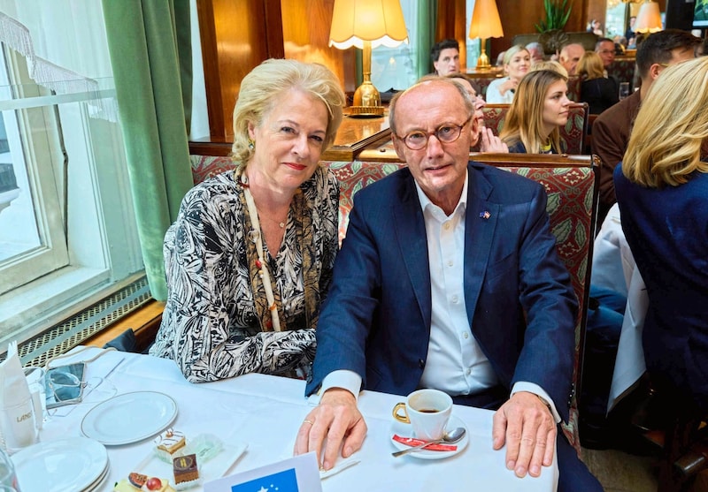 Christa Karas-Waldheim and ex-ÖVP EU parliamentarian Othmar Karas (Bild: Tuma Alexander/Starpix / A. Tuma)