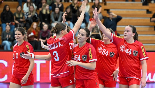 Jubel bei Österreichs Handball-Frauen (Bild: GEPA/GEPA pictures)