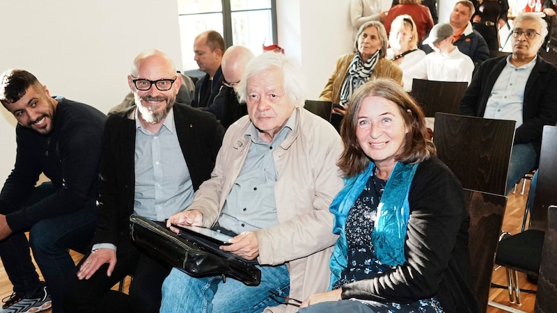 Delighted about the tripling of votes in Graz: Elke Kahr, Franz Parteder and Hanno Wisiak (Bild: Pail Sepp)