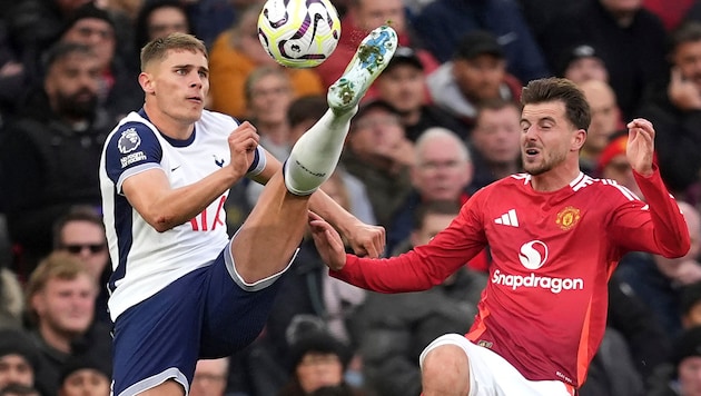 Mason Mount (r.) was substituted shortly before the break. (Bild: AP ( via APA) Austria Presse Agentur/ASSOCIATED PRESS)