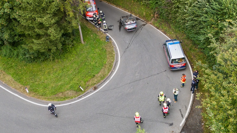 The bend was the drunk driver's undoing. (Bild: Bernd Hofmeister)