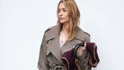 Ist Paris Jacksons Interpretation des Trenchcoat-Looks der heißeste Trend des Herbsts?