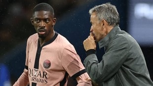 Ousmane Dembélé und Trainer Luis Enrique treffen Dienstag Abend im Semifinal-Hinspiel der Champions League mit Paris St-Germain auf Arsenal.  (Bild: APA/AFP/FRANCK FIFE)