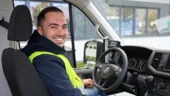 Aus Sicherheitsgründen kann Stefan Reisinger noch in den autonomen Fahrbetrieb eingreifen.  (Bild: Werner Kerschbaummayr/TEAM FOTOKERSCHI / KERSCHBAUMMAYR)