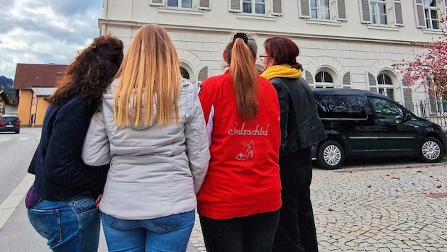 Women had already attended the trial in Silz in March; they had been victims in different ways. (Bild: Andreas Moser)