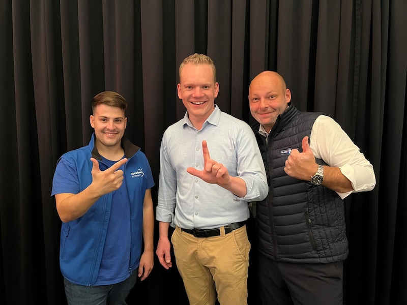 Manuel Litzke (left) won his second mandate. This also pleased party leader Christof Bitschi and Thomas Spalt. (Bild: sos, Krone KREATIV)