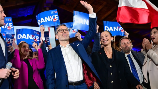 FPÖ leader Herbert Kickl was also able to mobilize among women. (Bild: APA/ROLAND SCHLAGER)