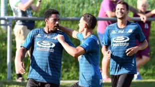 Kraigs Offensive um Sandro Da Silva (li.) schoss Grafenstein mit 3:1 vom Platz.