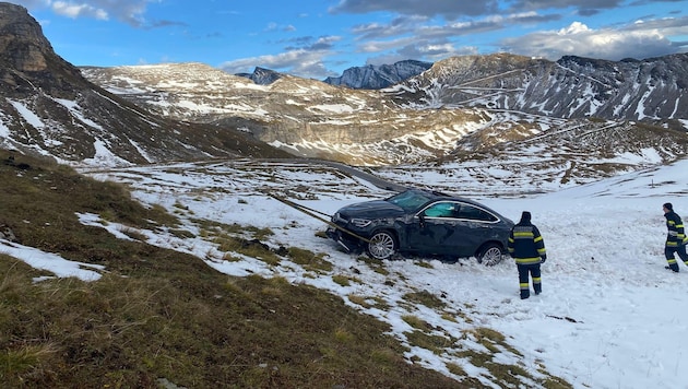 Das Auto wurde von der Feuerwehr geborgen. (Bild: FF Heiligenblut am Großglockner)