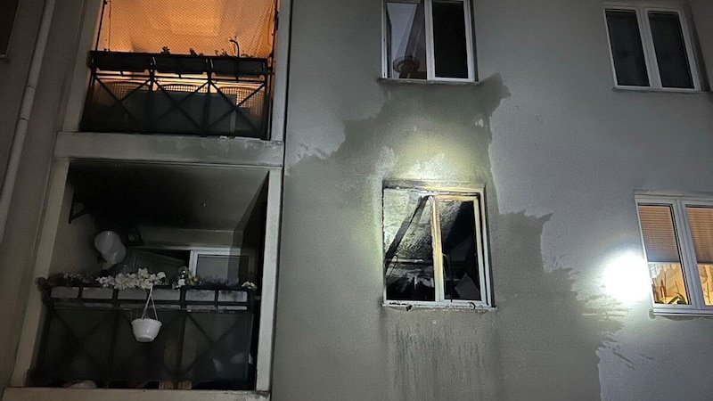 Thanks to the firefighting operation, the apartment above could be saved. (Bild: Stadt Wien/ Feuerwehr)