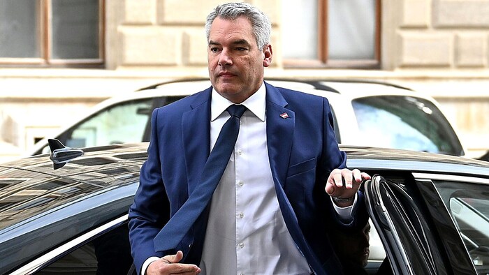 Chancellor Karl Nehammer will not only meet Prime Minister Viktor Orbán in Budapest, but also ...
