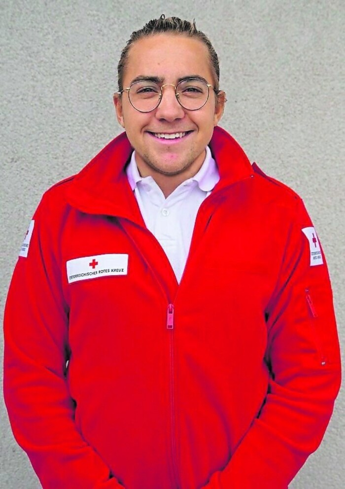 Valentin Bontus arbeitete in seinem Zivildienst beim Roten Kreuz in Brunn am Gebirge als ...