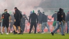 Solche Bilder will niemand mehr bei einem Derby sehen.  (Bild: GEPA pictures)