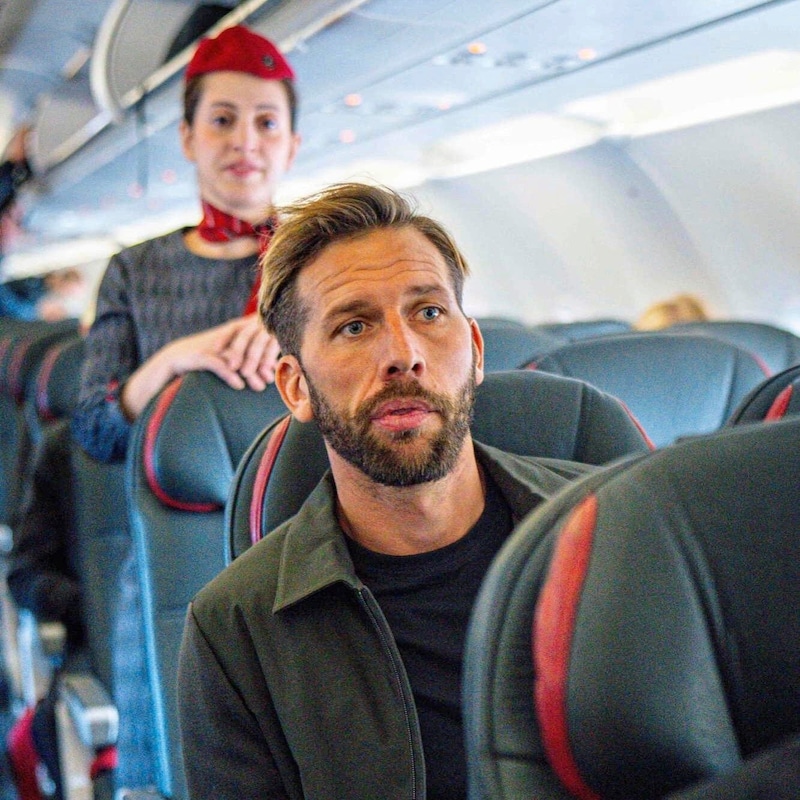 Guido Burgstaller war die Anspannung beim Flug anzusehen. (Bild: GEPA)