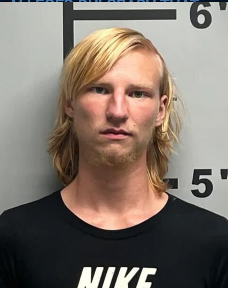 Darien Urban's malnourished son was taken to hospital completely filthy and with blisters and swelling. (Bild: Benton County Sheriffs Dept .)