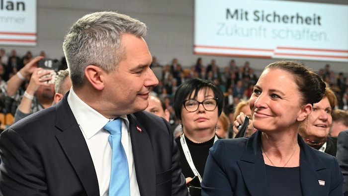 Karl and Katharina Nehammer at the ÖVP presentation at the Wels Exhibition Center