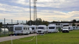 Fahrschüler haben sich auf ihre Prüfung vorbereitet – doch den Durchreisenden soll das egal sein. (Bild: Scharinger Daniel)