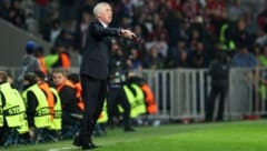 Carlo Ancelotti kassierte mit Real Madrid eine 0:1-Niederlage gegen Lille. (Bild: AFP/APA/FRANCK FIFE)