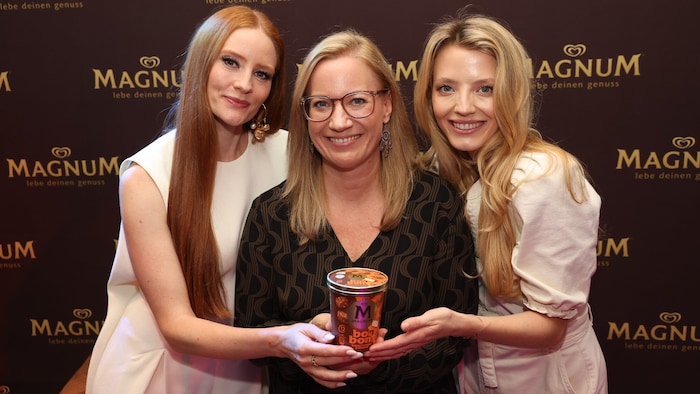Barbara Meier, Andrea Huber-Schallmeiner (Category Lead Ice Cream Unilever Austria) und Chiara Pisati