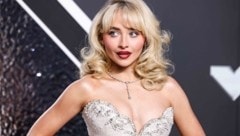 Geht es nach Amanda Seyfried, soll Sabrina Carpenter in „Mamma Mia 3“ ihre Tochter spielen.