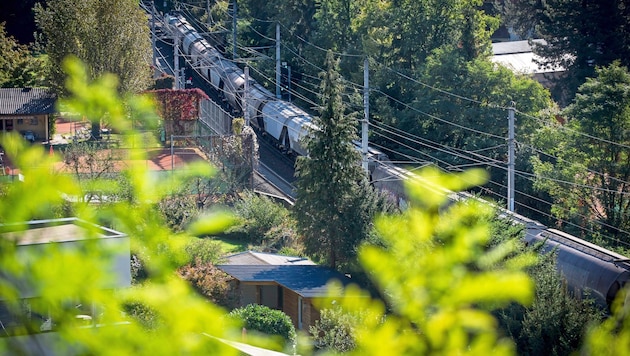 Freight trains weighing several tons cause particulate matter when braking. This is the result of a study. (Bild: ©assam)