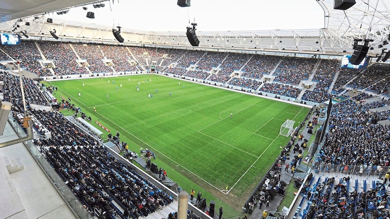 Wird die Rhein-Neckar-Arena in Hoffenheim bald die neue Heimat von Sportchef Andreas Schicker? (Bild: GEPA/GEPA pictures)