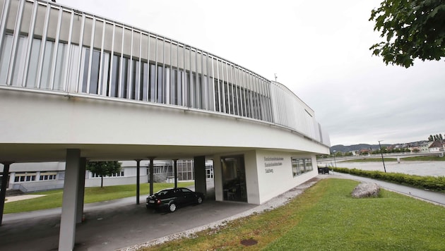 Die HAK Zwei in Salzburg-Lehen sorgte mit einem Beitrag auf der Homepage für viel Kritik. (Bild: MARKUS TSCHEPP)