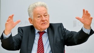 2009 holte das Zugpferd Pühringer (re.) bei der Landtagswahl für die ÖVP 46,8 Prozent – sein bestes Ergebnis. (Bild: Dostal Harald/Harald Dostal)