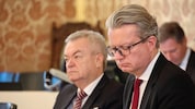 Bild mit Symbolcharakter: Bei Christopher Drexler (rechts) und Anton Lang war die Stimmung schon ...