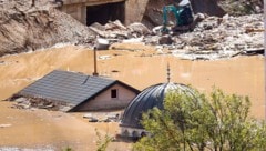 Die bosnische Stadt Jablanica war nach Überschwemmungen zunächst gar nicht mehr zu erreichen. (Bild: AP/Armin Durgut)